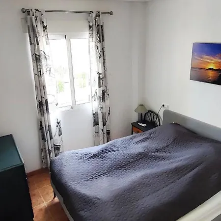 Apartment Ved Strender Og Golfbaner *