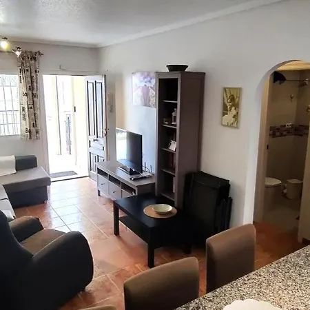 Apartment Ved Strender Og Golfbaner *